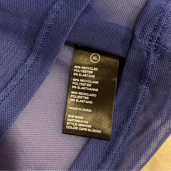 Blue Sleeveless Women's Top - Picture 8 of 8